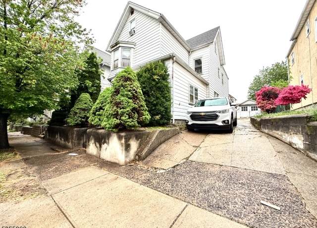 Property at 22 Van Rensselear St, Belleville Twp., NJ 07109-2912, 6 beds, 3 baths