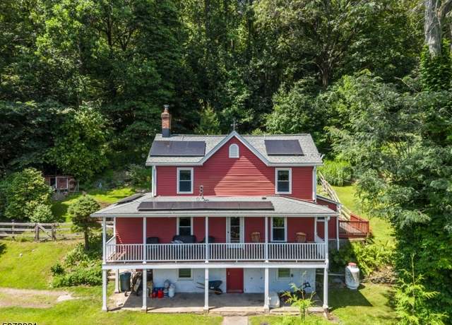 Property at 24 2Nd St, Glen Gardner Boro, NJ 08826-3511, 3 beds, 2 baths