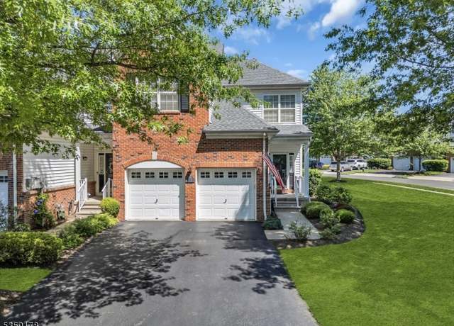 Property at 2 PADDOCK Ln, Raritan Twp., NJ 08822-1595, 3 beds, 2.5 baths