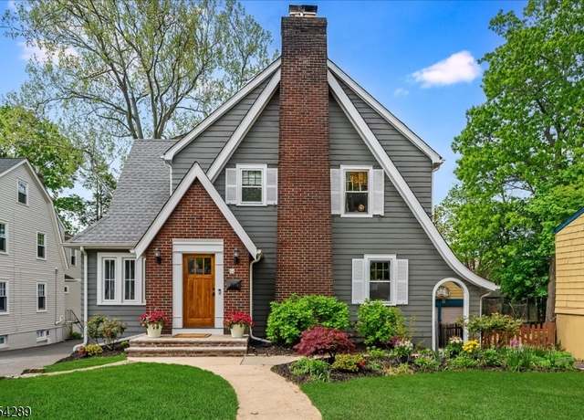 Property at 64 Southern Slope Dr, Millburn Twp., NJ 07041-1534, 3 beds, 1.5 baths