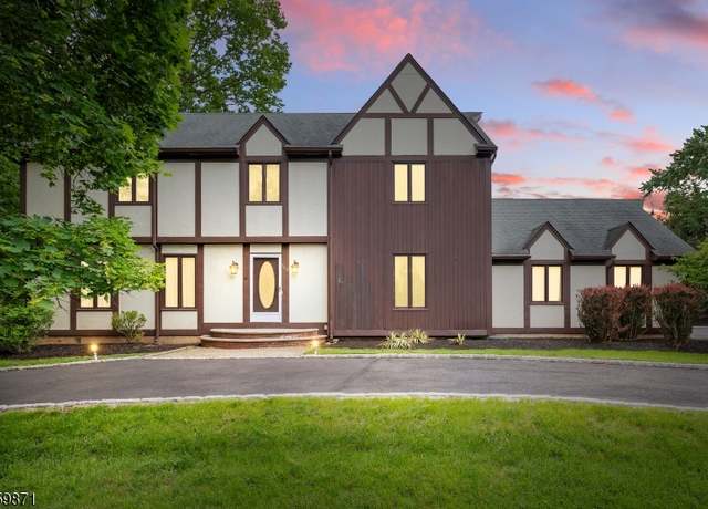 Property at 169 Candlewick Ln, Bridgewater Twp., NJ 08807-1102, 5 beds, 2.5 baths
