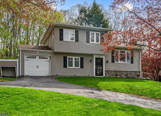 Property at 17 Maryann Ter, Stanhope Boro, NJ 07874-2707, 4 beds, 2 baths