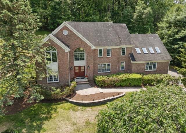Property at 18 ROSEWOOD Ln, Denville Twp., NJ 07834-3801, 6 beds, 4 baths
