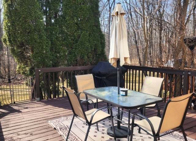 Property at 8 Tudor Pl #8, Mount Olive Twp., NJ 07828-3782, 2 beds, 1.5 baths