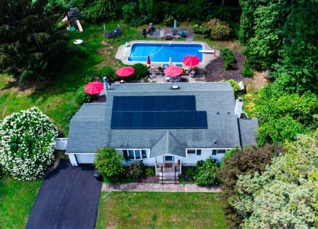 Property at 490 Knoll Rd, Parsippany-troy Hills Twp., NJ 07005-9624, 3 beds, 1.5 baths
