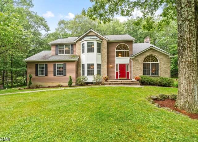 Property at 12 Hayward Rd, Sparta Twp., NJ 07871-3119, 4 beds, 2.5 baths