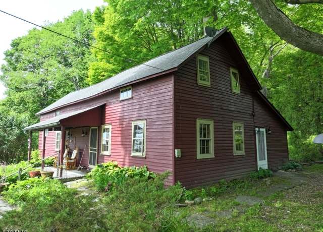 Property at 945 Owassa Rd, Stillwater Twp., NJ 07860-4014, 3 beds, 1.5 baths