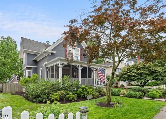 Property at 27 Hillside Ave, Chatham Boro, NJ 07928-2318, 3 beds, 2 baths