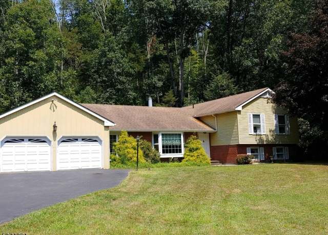 Property at 12 Goodale Rd, Andover Twp., NJ 07860-2782, 4 beds, 3.5 baths