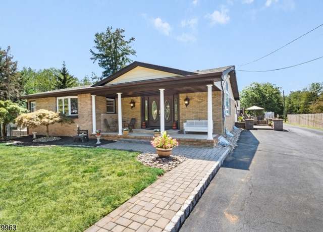 Property at 261 Old York Rd, Bridgewater Twp., NJ 08807-2697, 7 beds, 5.5 baths
