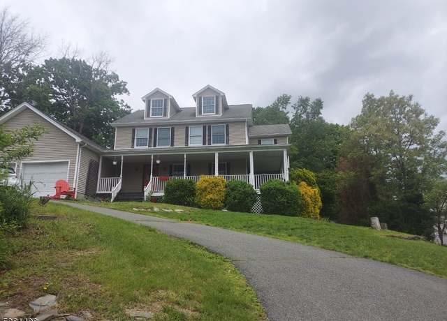 Property at 4 Babbitt Ct, Newton Town, NJ 07860-1559, 4 beds, 2.5 baths