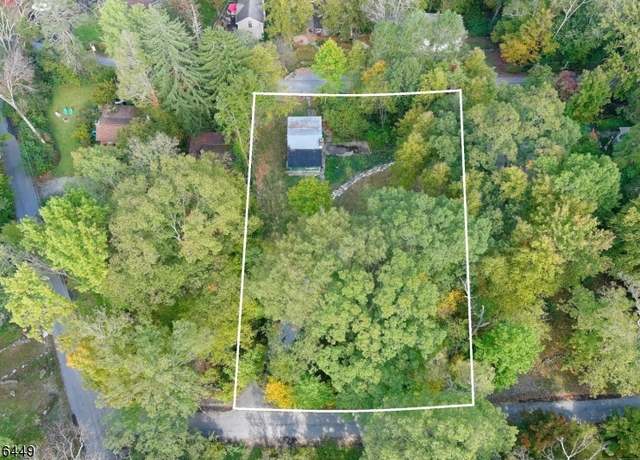 Property at 6 Birch Rd, Vernon Twp., NJ 07461-4449, 2 beds, 2 baths