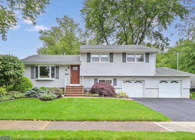 Property at 39 Terrace Rd, Wayne Twp., NJ 07470, 3 beds, 2.5 baths