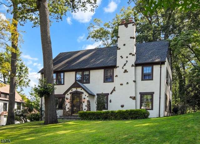 Property at 771 Ravine Rd, Plainfield City, NJ 07062-2039, 7 beds, 4.5 baths