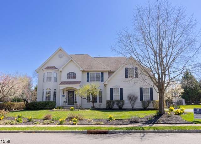 Property at 28 Valley Wood Dr, Franklin Twp., NJ 08873-5229, 4 beds, 3.5 baths