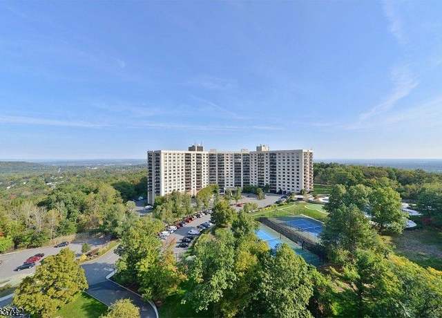 Property at 2 Claridge Dr. 7KE, Verona Twp., NJ 07044-3025, 1 bed, 1 bath