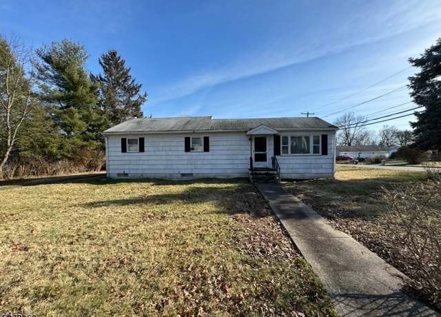 Property at 40 Alpine Rd, Parsippany-troy Hills Twp., NJ 07054-3216, 2 beds, 2 baths