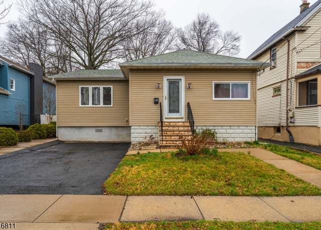 Property at 149 E 7Th Ave, Roselle Boro, NJ 07203-2027, 3 beds, 1 bath
