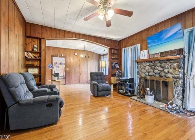 Property at 101 Seminole Ave, Lincoln Park Boro, NJ 07035-2220, 3 beds, 1 bath