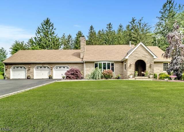 Property at 140 Lambertville Hopewell Rd, East Amwell Twp., NJ 08525-2712, 4 beds, 4 baths