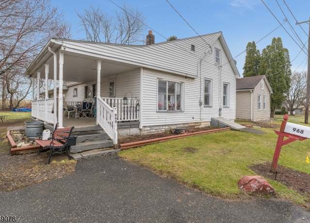 Property at 968 Hobson St, Alpha Boro, NJ 08865-4616, 3 beds, 1 bath