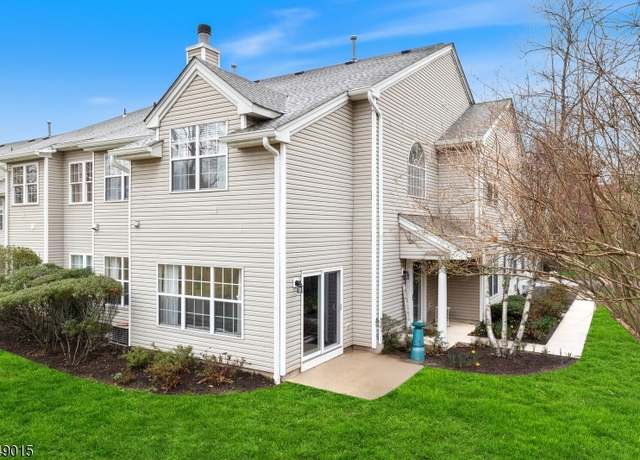 Property at 41 Teal Ln, Bedminster Twp., NJ 07921-2055, 3 beds, 2.5 baths