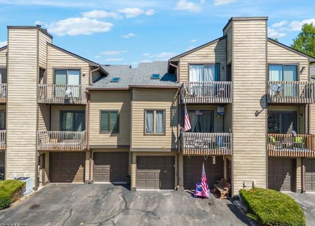 Property at 613 Village Cmns, Raritan Twp., NJ 08822-1737, 1 bed, 1.5 baths