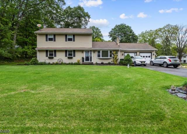Property at 27 Koeck Rd, Columbia, NJ 07832-2008, 3 beds, 2 baths
