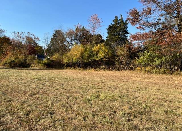 Property at 585 Elizabeth Ave, Franklin Twp., NJ 08873-5203
