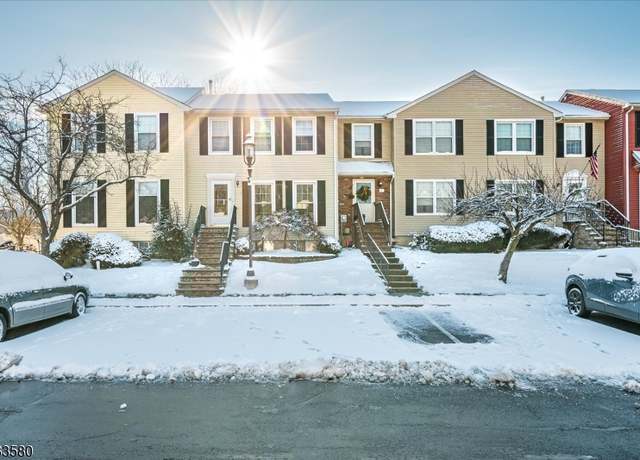 Property at 7 Byrnes Ln, Sayreville Boro, NJ 08872-2211, 2 beds, 2.5 baths