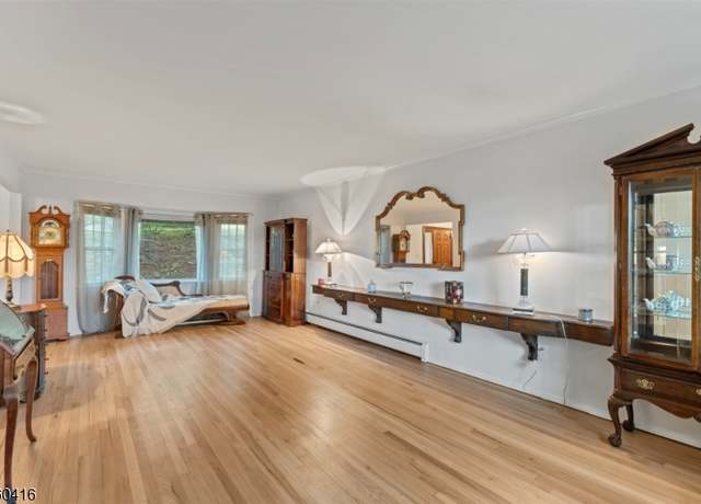 Property at 5 Westover Ter, West Caldwell Twp., NJ 07006-7721, 4 beds, 2.5 baths