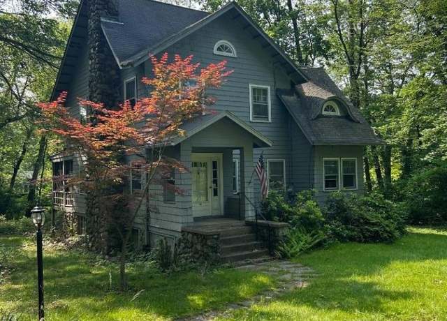 Property at 44 Hanover Rd, Mountain Lakes Boro, NJ 07046-1016, 4 beds, 1.5 baths