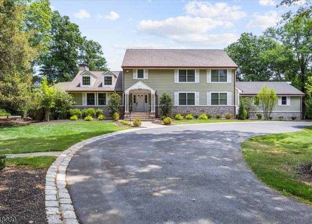 Property at 12 Laomatong Way, Bedminster Twp., NJ 07921-2870, 5 beds, 4.5 baths