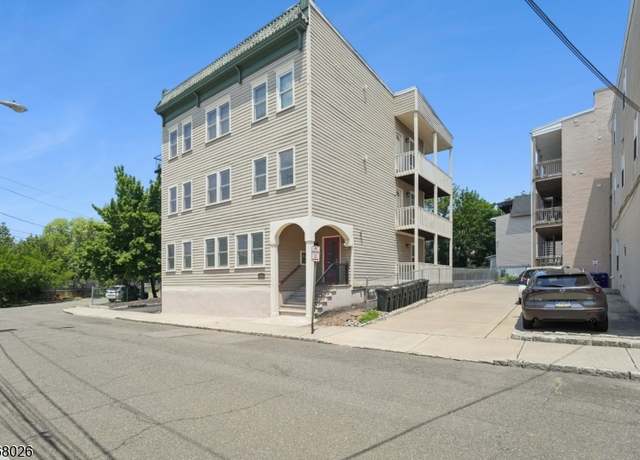 Property at 5 Grant St Unit 1F, Montclair Twp., NJ 07042-4874, 1 bed, 1 bath