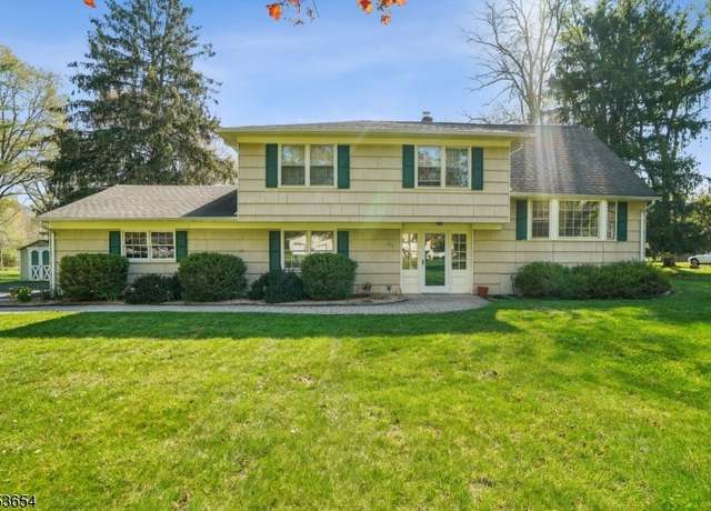Property at 183 Riverside Dr, Bernards Twp., NJ 07920-1334, 4 beds, 2.5 baths