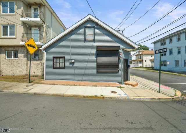 Property at 339 Hillside Ave #2, Hillside Twp., NJ 07205, 1 bed, 1.5 baths
