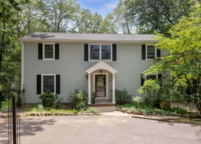 Property at 540 Openaki Rd, Denville Twp., NJ 07834-9610, 4 beds, 2.5 baths