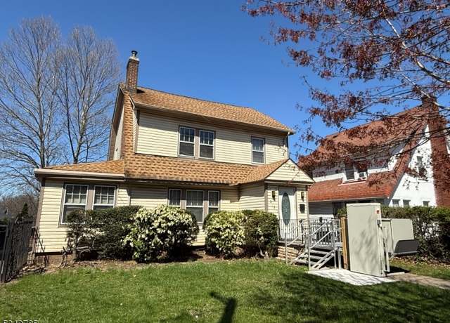 Property at 262-264 Highland Ave, Newark City, NJ 07104-1302, 4 beds, 2.5 baths