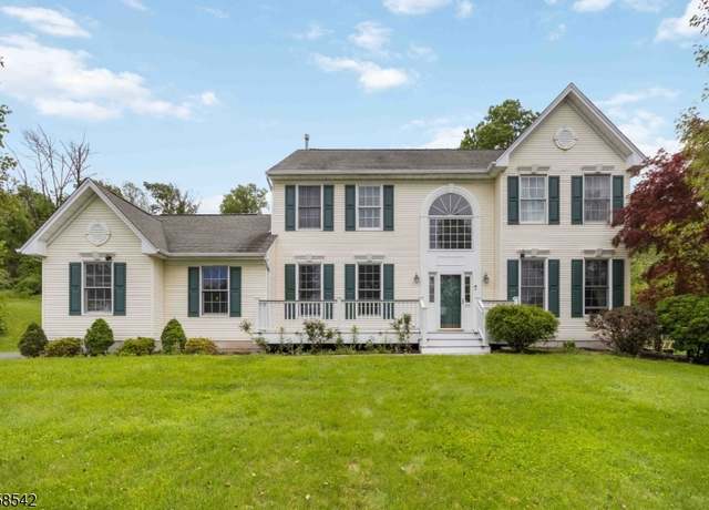Property at 104 Hockenbury Dr, Glen Gardner Boro, NJ 08826-3518, 4 beds, 2.5 baths