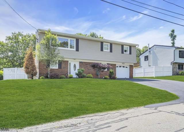 Property at 5 Ford Ave, Hopatcong Boro, NJ 07843-1506, 5 beds, 3 baths