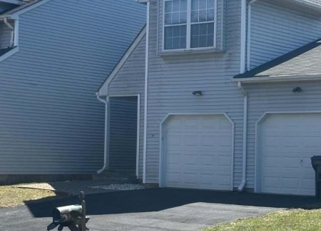 Property at 14 Navajo Trl, Branchburg Twp., NJ 08876-5420, 3 beds, 2.5 baths