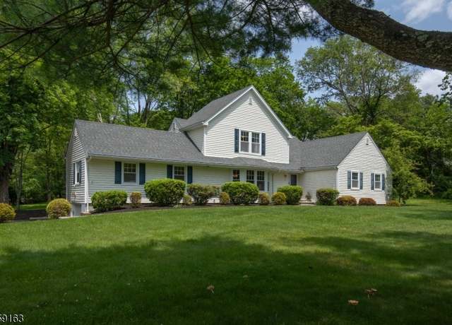 Property at 41 Lake Rd, Bernards Twp., NJ 07920-1800, 5 beds, 3 baths