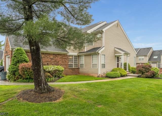 Property at 21 Daisy Ct, Readington Twp., NJ 08889-2002, 2 beds, 2.5 baths
