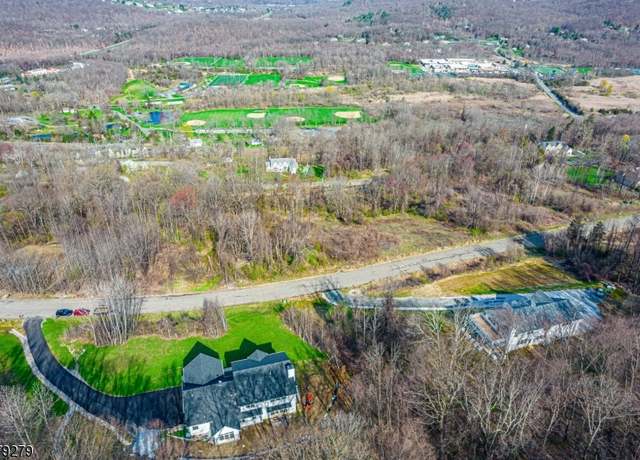 Property at 18 Holland Cir, Sparta Twp., NJ 07871-1928