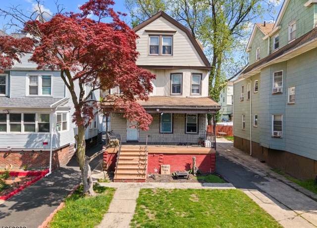 Property at 92 N Oraton Pkwy, East Orange City, NJ 07017-4346, 6 beds, 2.5 baths