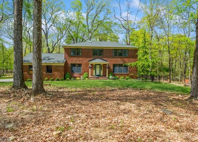 Property at 1006 Timber Ln, Bridgewater Twp., NJ 08807-1374, 4 beds, 2.5 baths