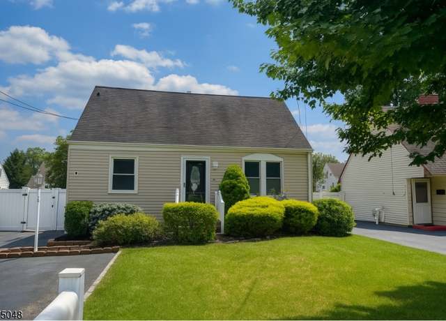 Property at 428 Howard Ave, Middlesex Boro, NJ 08846, 4 beds, 1 bath