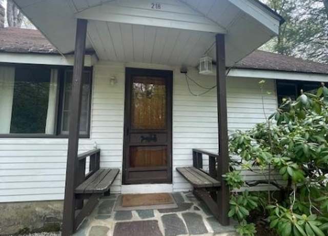 Property at 218 Wawayanda Rd, Vernon Twp., NJ 07422-1710, 2 beds, 1 bath