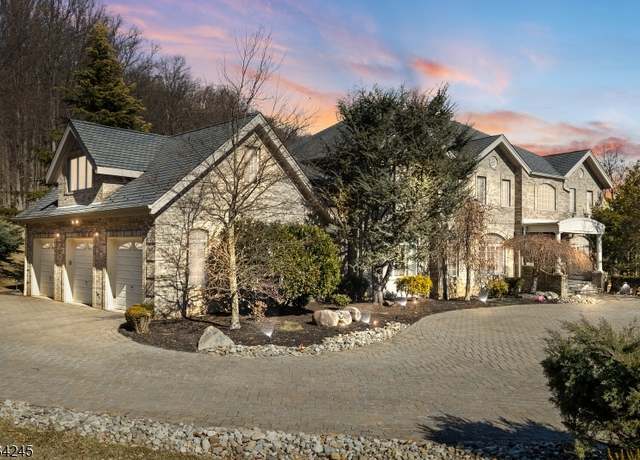 Property at 2161 Washington Valley Rd, Bridgewater Twp., NJ 08836-2014, 6 beds, 4.5 baths