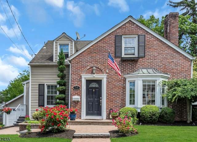 Property at 54 Mercer St, Somerville Boro, NJ 08876-1426, 3 beds, 1.5 baths